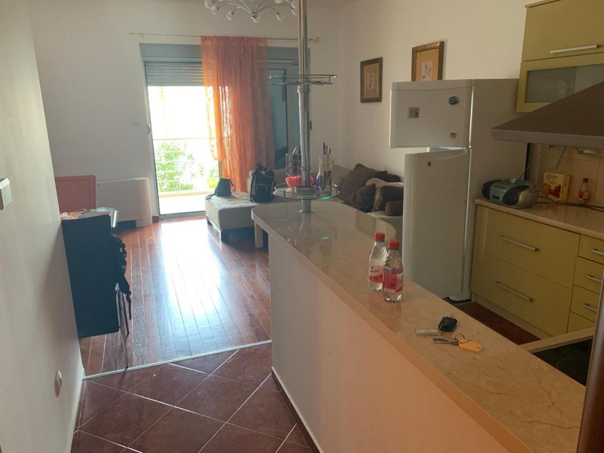 Apartment With Swimmingpool, Seaview And Large Terrace, 1St Floor, Min 2 Persons Dobrota Kültér fotó