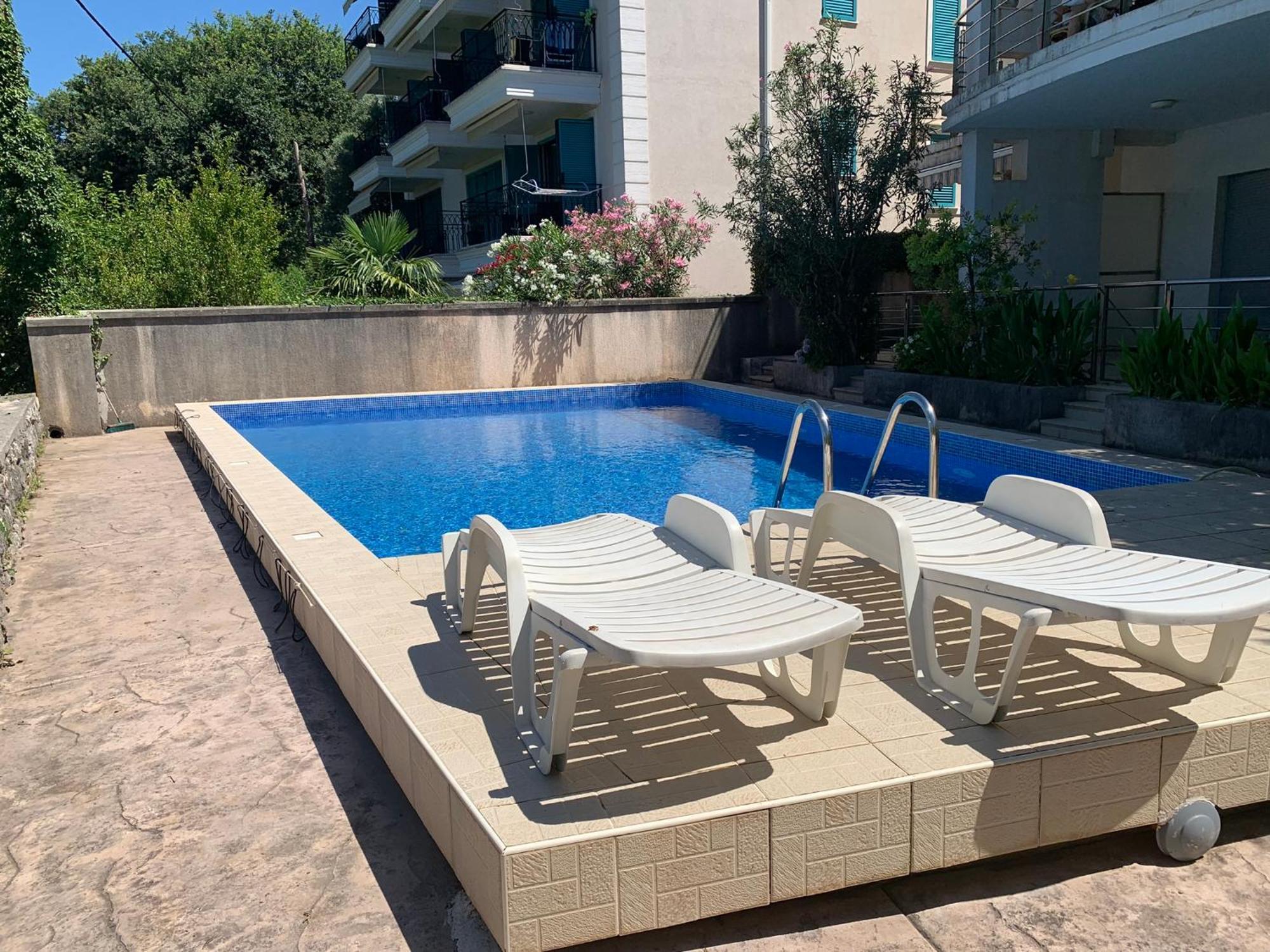 Apartment With Swimmingpool, Seaview And Large Terrace, 1St Floor, Min 2 Persons Dobrota Kültér fotó